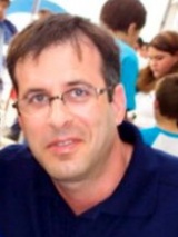 חרותי רפי, ד\